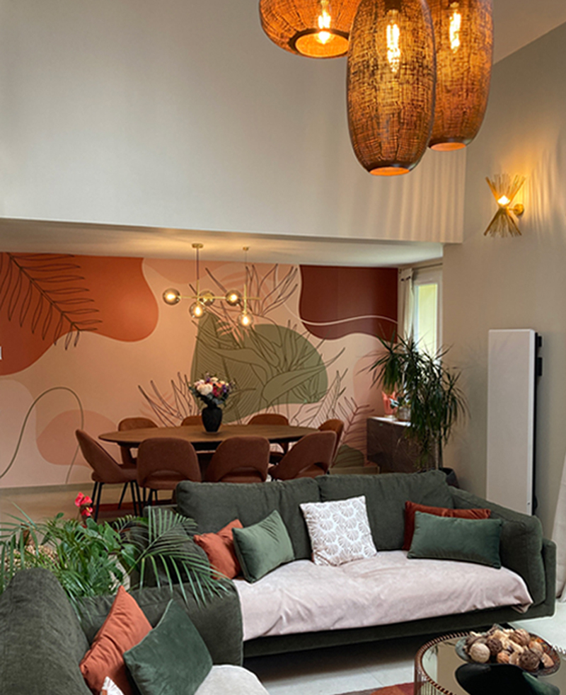 vue sur salon et salle à manger